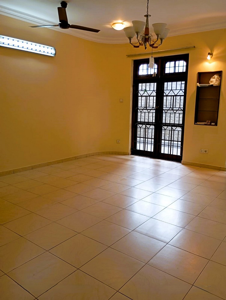 2 Story House for Rent in Wellawatte