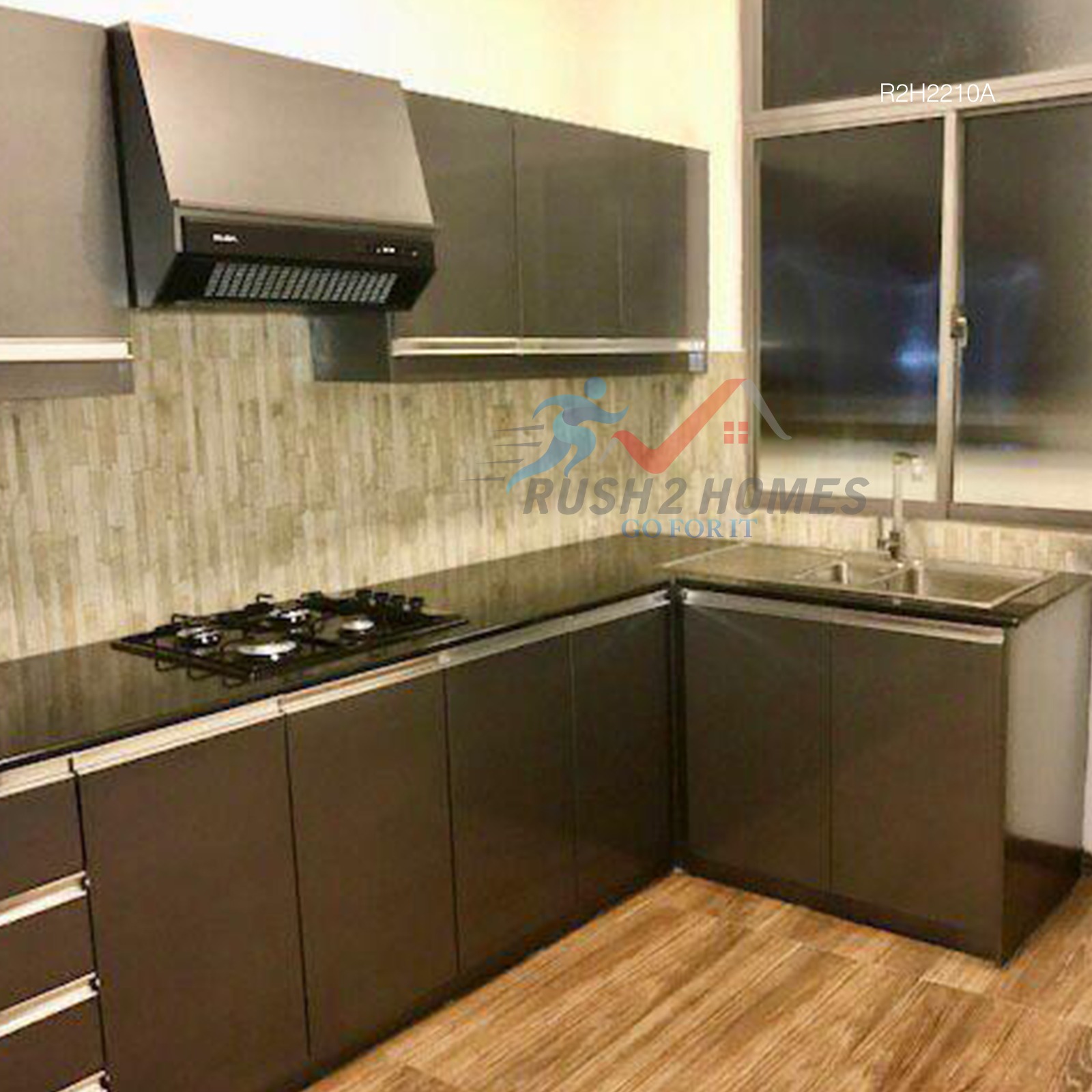 Sea View Luxury Apartment for Sale in Bambalapitiya