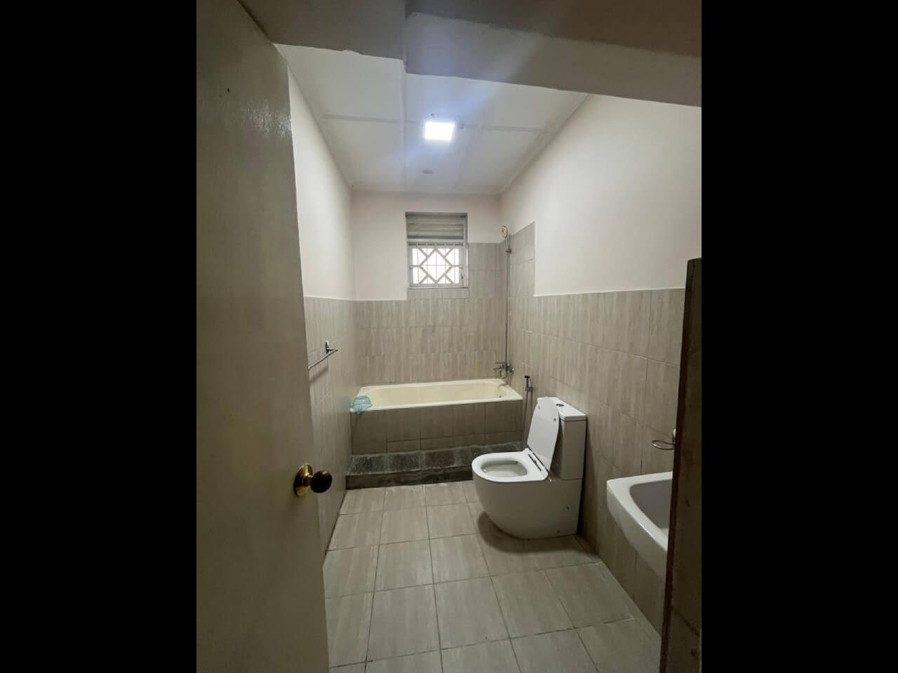 House for Rent at Alwis Place, Colombo 3